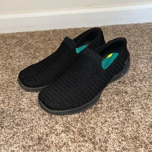 Skechers Memory Foam Air Cooled shoes. women’s Size 9.5